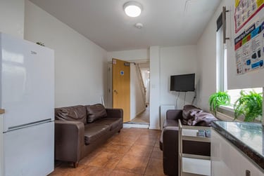 6 bed house, Mundy Place, Cathays, Cardiff, CF244BZ - Image 4